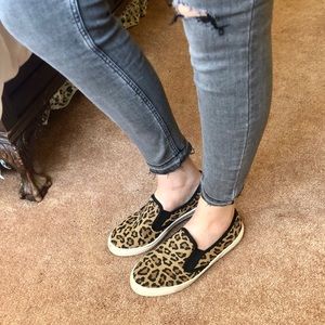Cheetah/leopard print slip on shoes